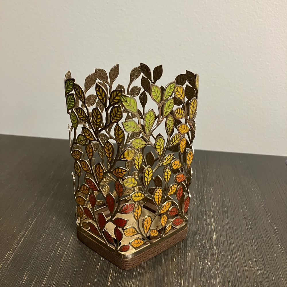 Bath and body works soap holder